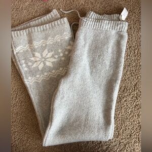 Gray Knit Snowflake Patterned Pants